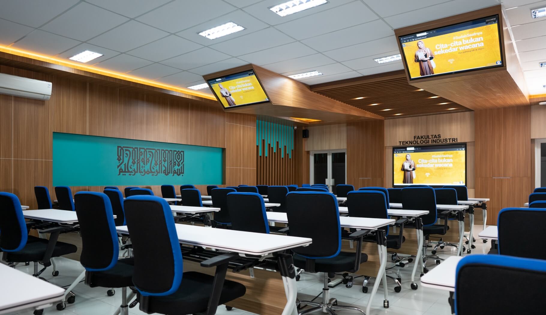 Modern & Smart Classroom